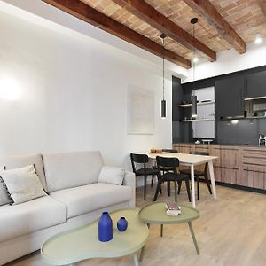 Diagonal Apartments By Olala Homes